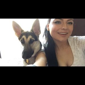 Meet your Posher, Haley